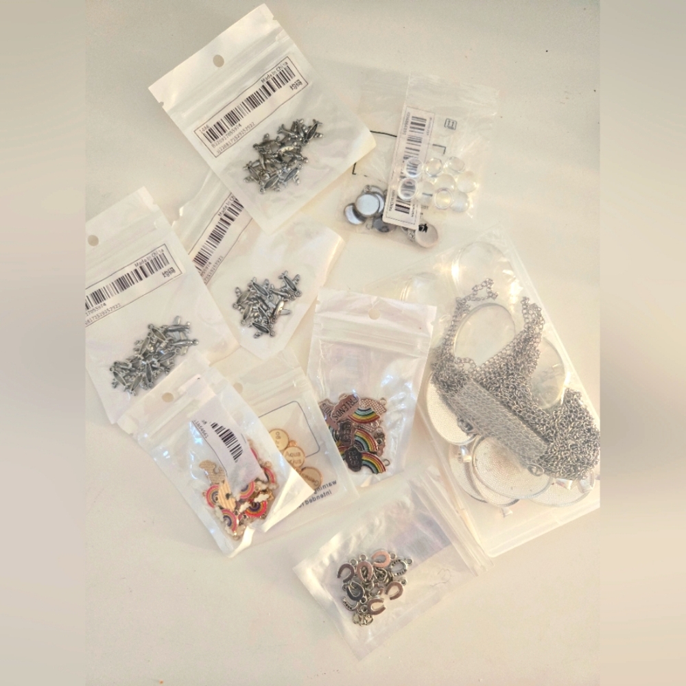 Jewelry and keyring making supplies